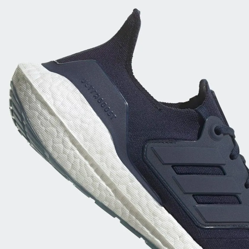     22  Adidas ULTRABOOST 22 GX5461