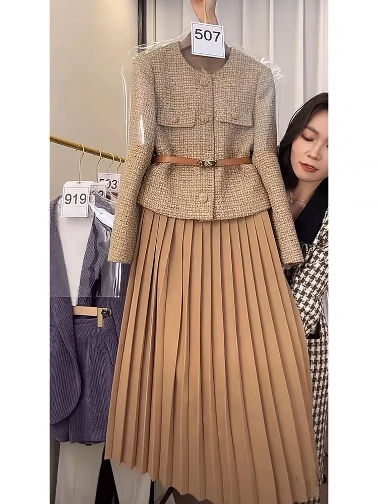 Autumn 2023 new style small fragrance suit, feminine and socialite high-end tweed jacket, pleated skirt two-piece set