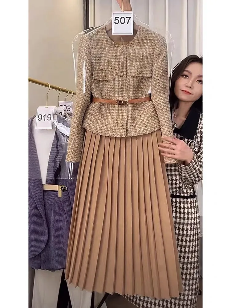 Autumn 2023 new style small fragrance suit, feminine and socialite high-end tweed jacket, pleated skirt two-piece set