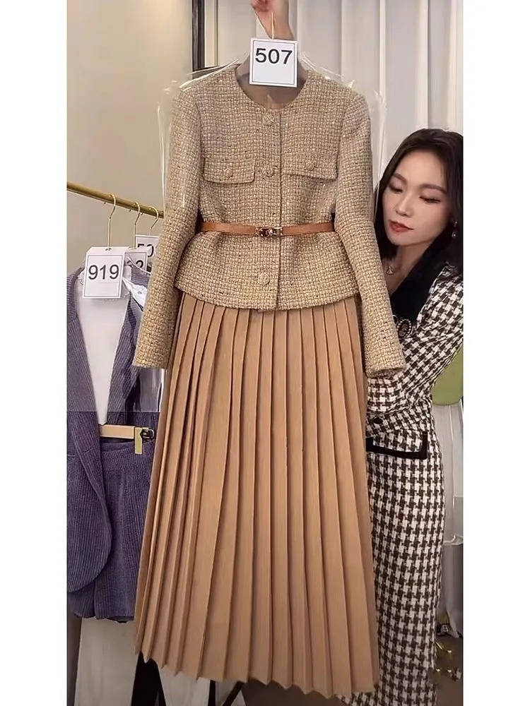 Autumn 2023 new style small fragrance suit, feminine and socialite high-end tweed jacket, pleated skirt two-piece set