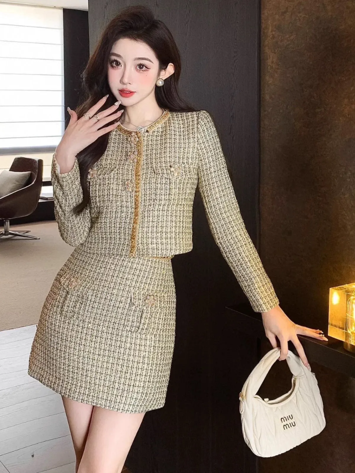 Autumn and winter new Nanyou European niche designer style small fragrant braided beaded jacket high-waisted A-line skirt suit