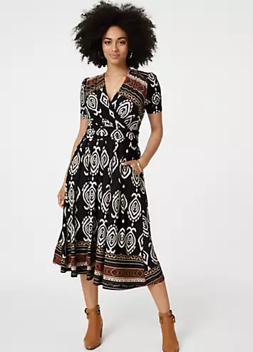 Black & White Printed Short Sleeve Pleated Wrap Dress by Izabel London | Look Again