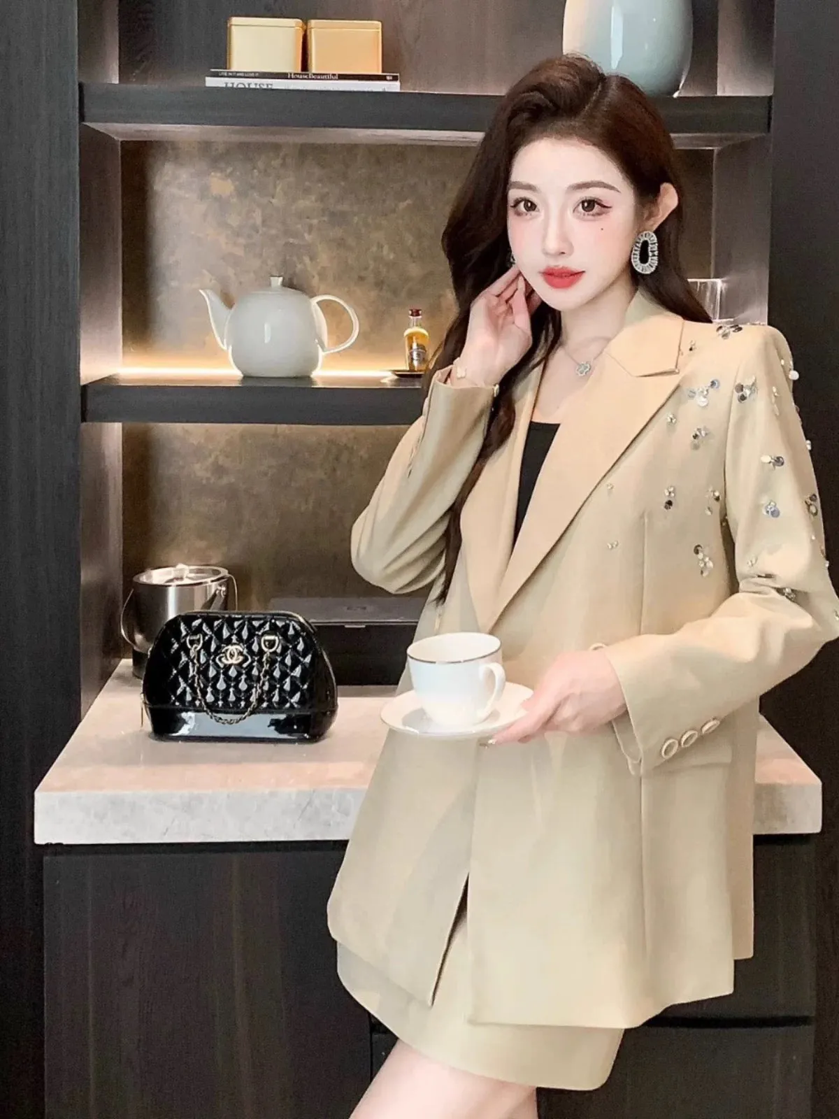 French retro heavy beaded suit jacket niche design silhouette casual slim suit short skirt British suit