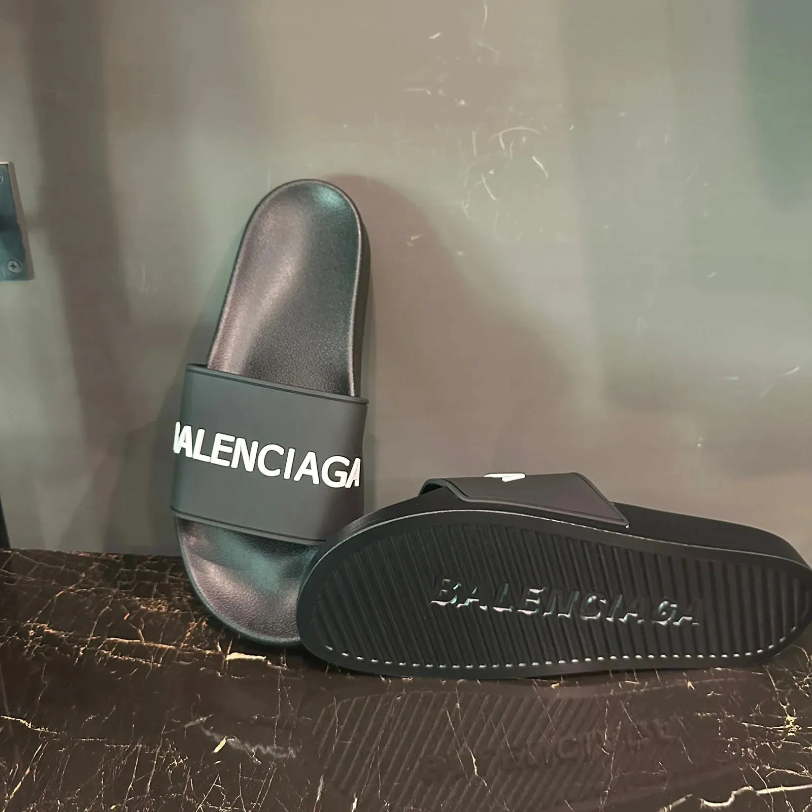 MONCLER BLACK AND WHITE SLIPPER