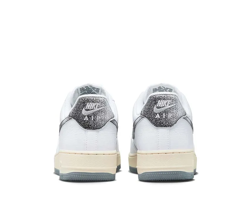 Nike Air Force 1 '07 LX