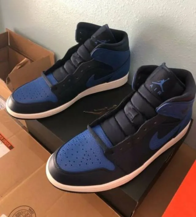 Nike Air Jordan 1 Mid Obsidian Black Game Royal Blue Men...