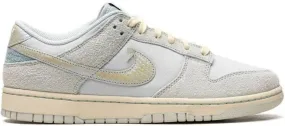 Nike Dunk Low Retro Gone Fishing sneakers Neutrals