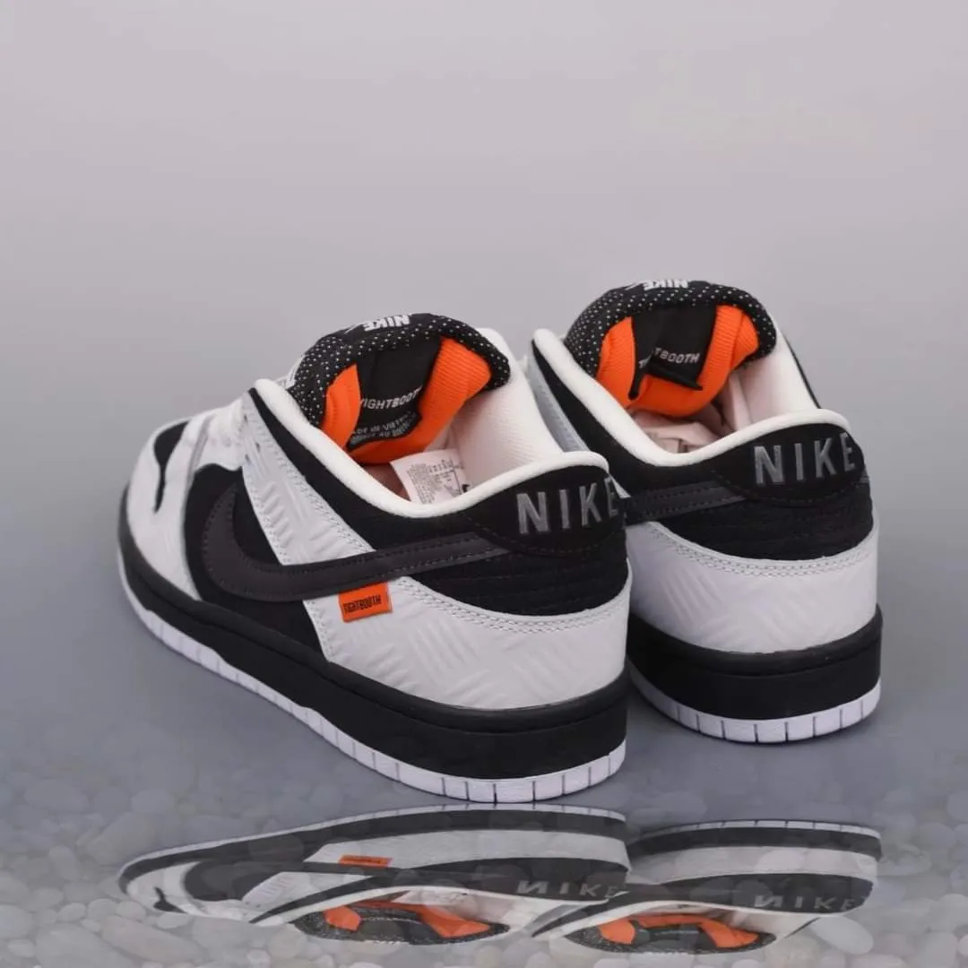 Nike SB Dunk Low TIGHTBOOTH