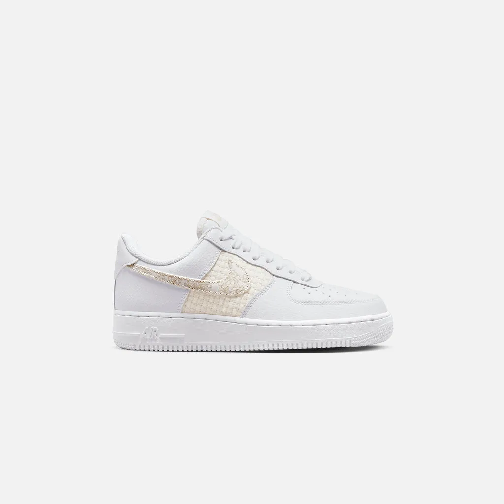 Nike     wmns air force 1 `07 se