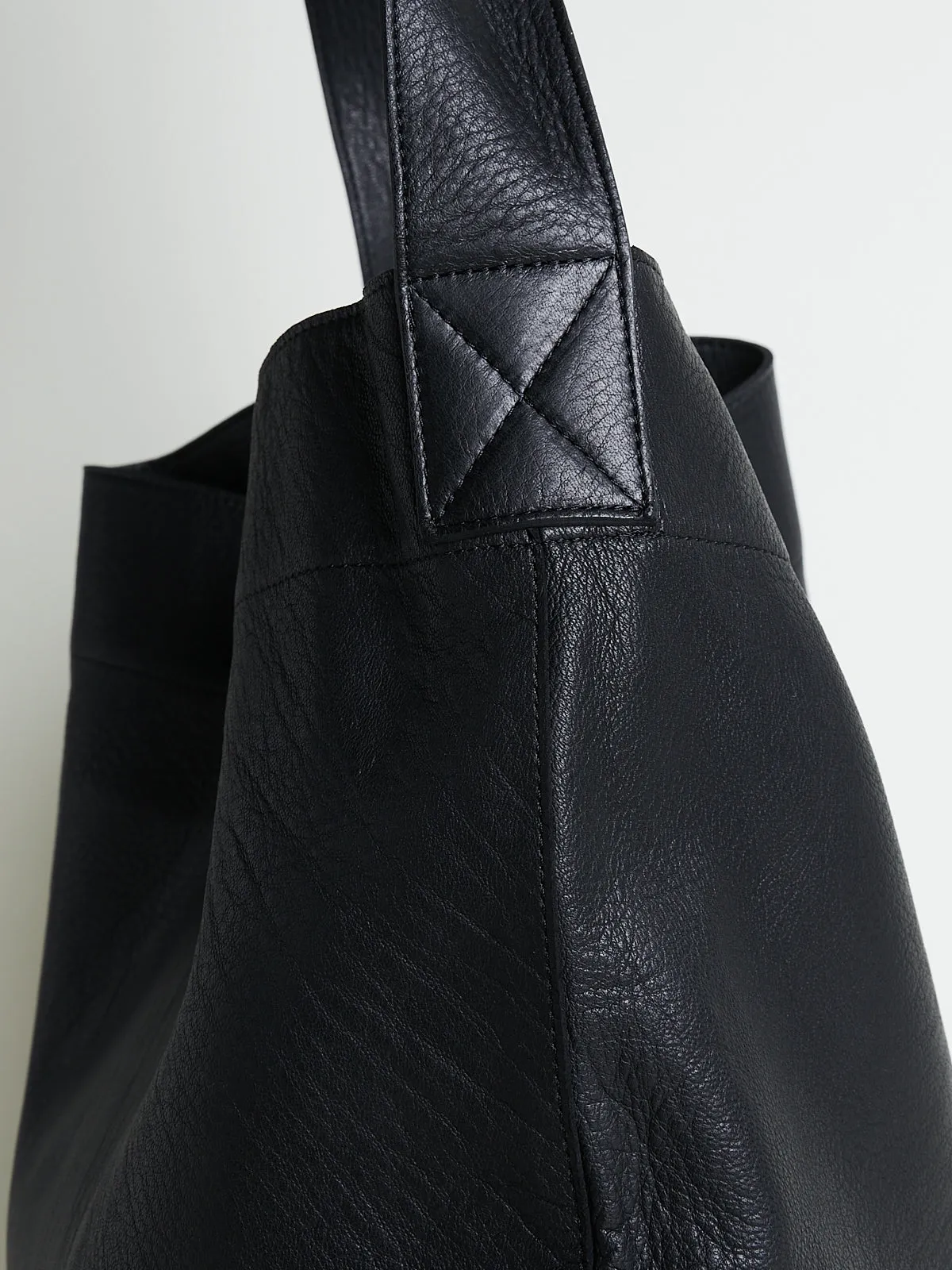 Original Tote M Long in Black