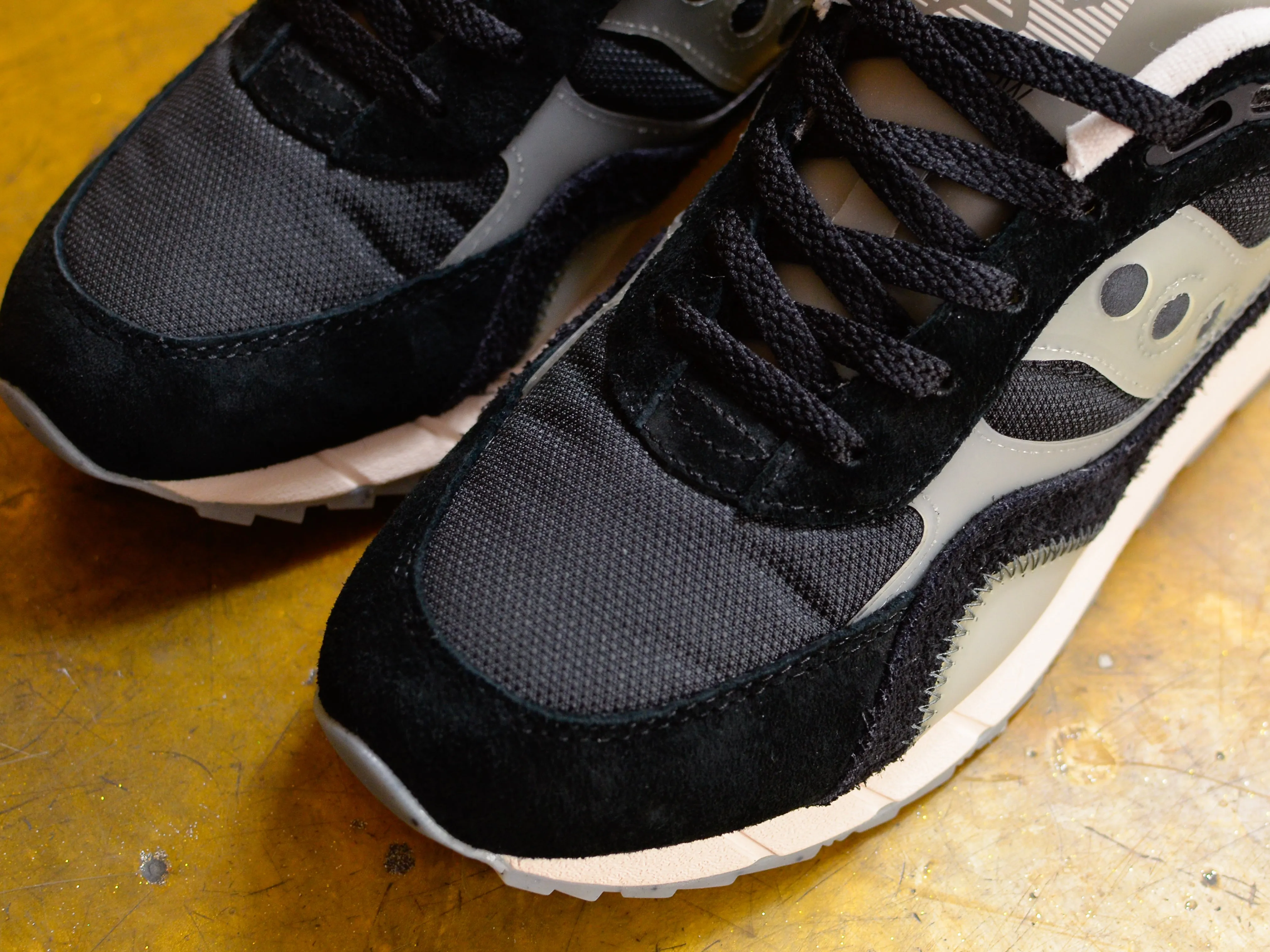 Saucony Shadow 6000 - Black