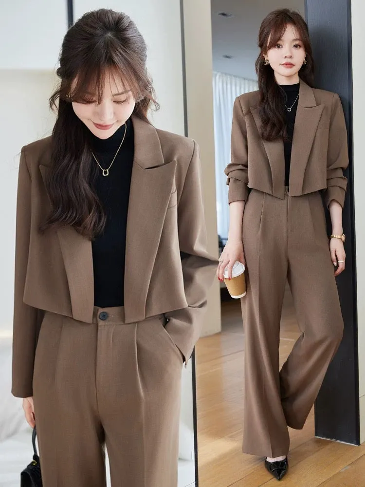 Short suit suit for small women early spring 2024 new high-end two-piece suit temperament casual suit jacket