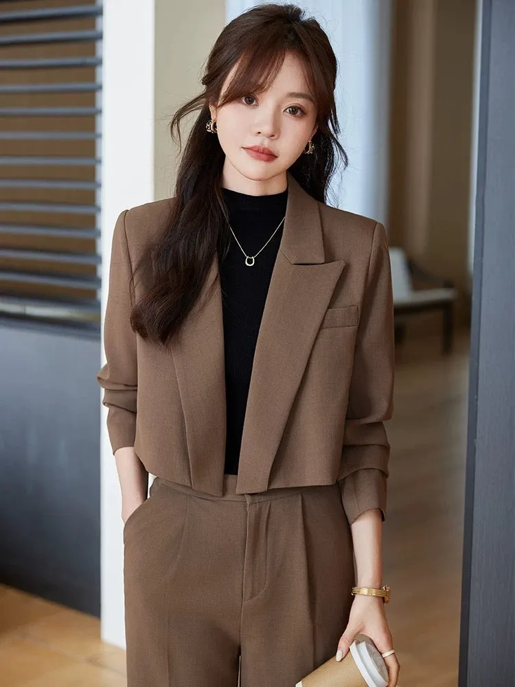 Short suit suit for small women early spring 2024 new high-end two-piece suit temperament casual suit jacket