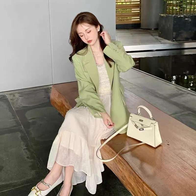 Small internet celebrity wear lapel long sleeve design green this year's popular beautiful suit jacket for women in autumn and w