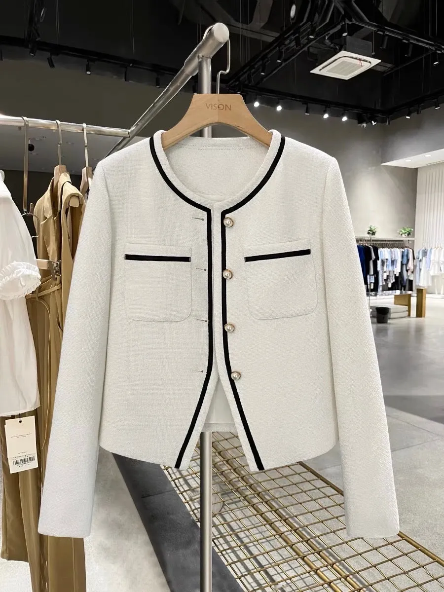 White round neck small fragrance suit jacket women 2023 new autumn temperament French ladies simple short suit